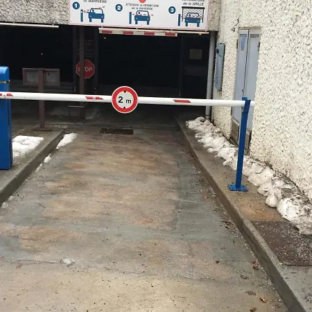 Spacieux T2 Avec Wifi, Parking Inclus, Proche Centre - Fr-1-517-63 * Chamonix