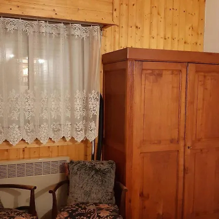 Spacieux T2 Avec Wifi, Parking Inclus, Proche Centre - Fr-1-517-63 * Chamonix